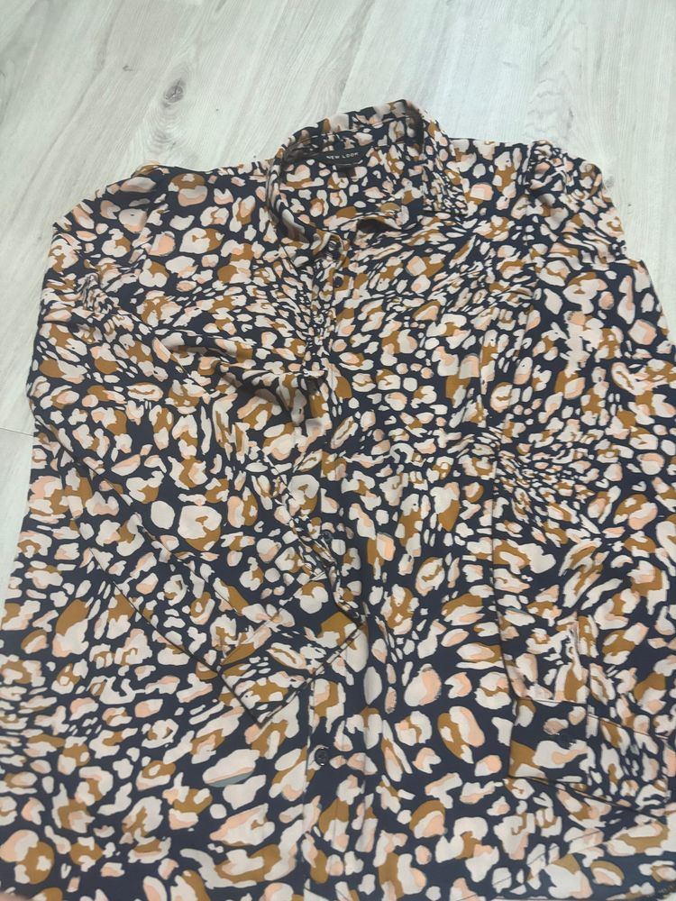 New Look New Look women's patterned blouse product image