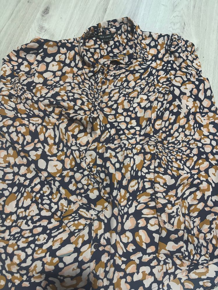 New Look women's patterned blouse 2