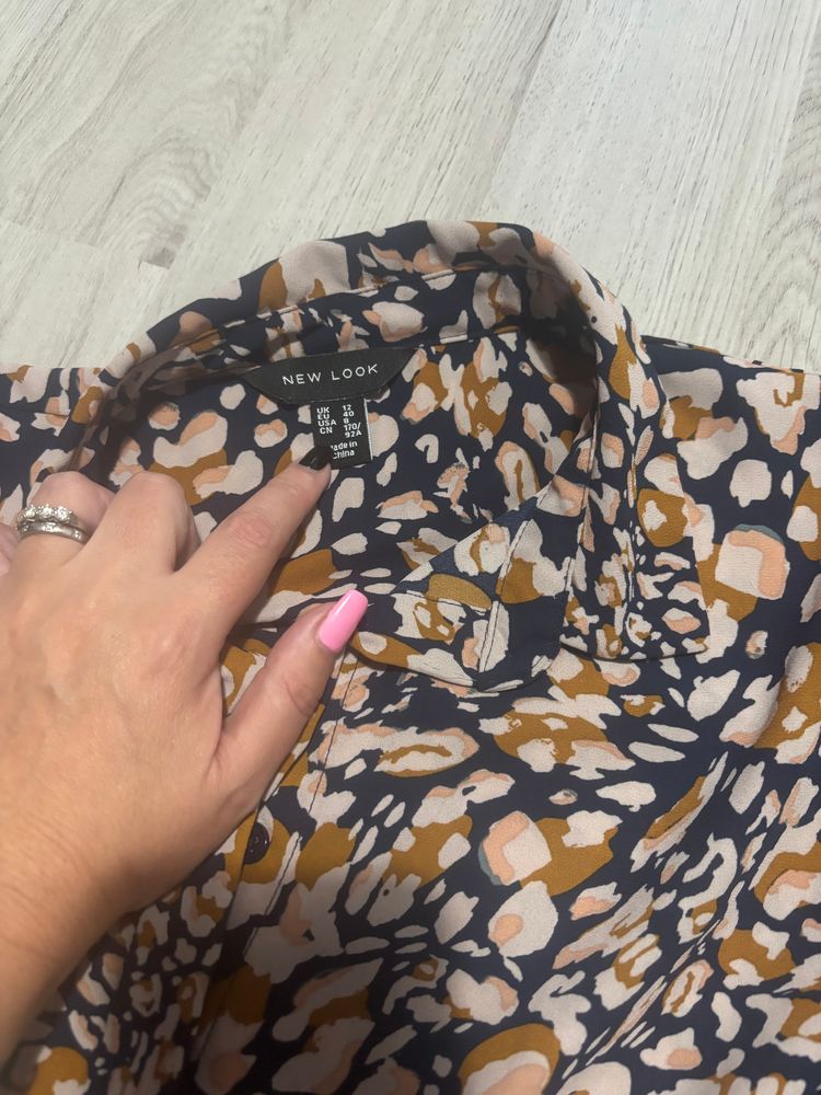 New Look women's patterned blouse 3