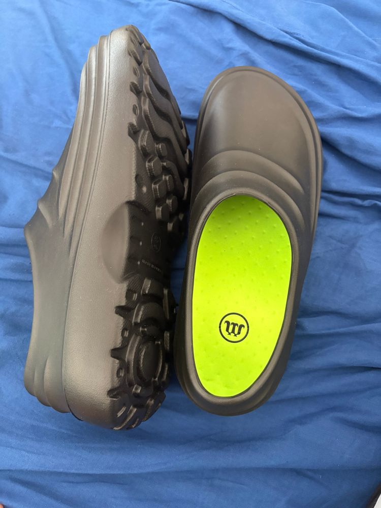 Other brown slip-on clogs eu 45/46  product image