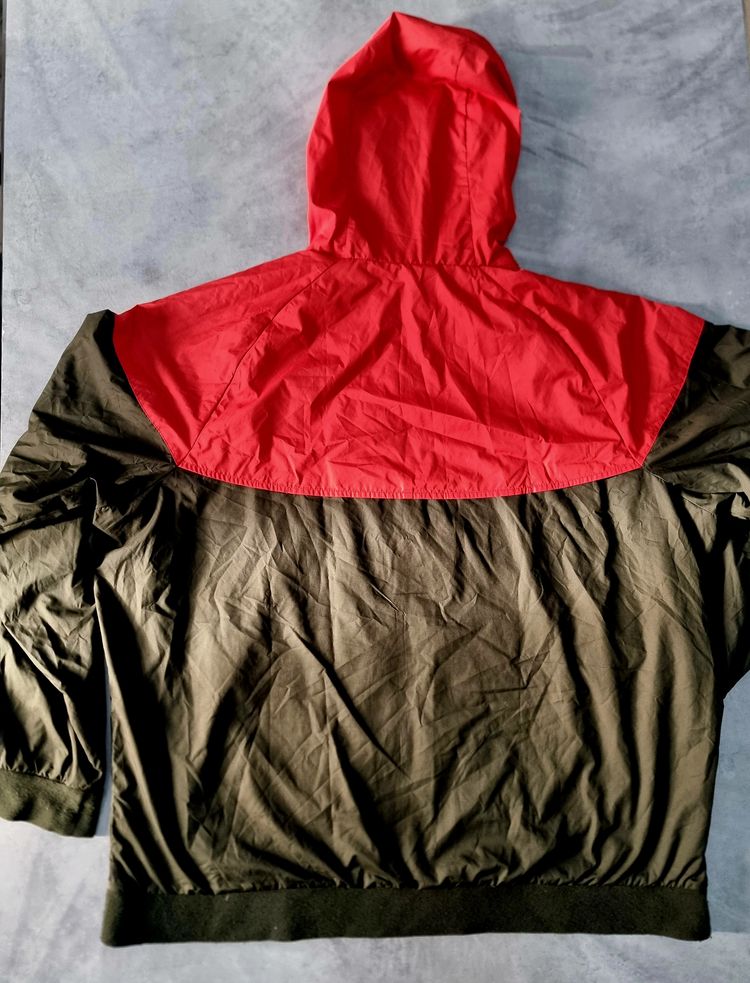 Immagine di Nike Hooded Windbreaker JacketTITOLO* 4