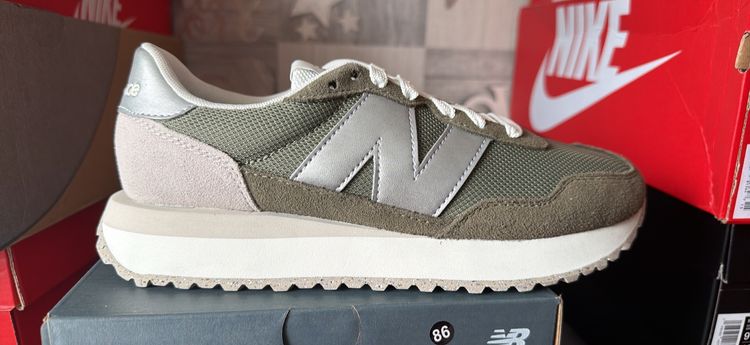 New Balance 237 Sneakers