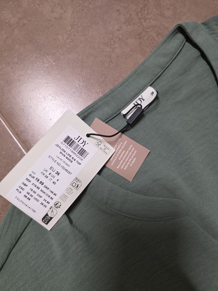 Jdy Green V-Neck Top image 4