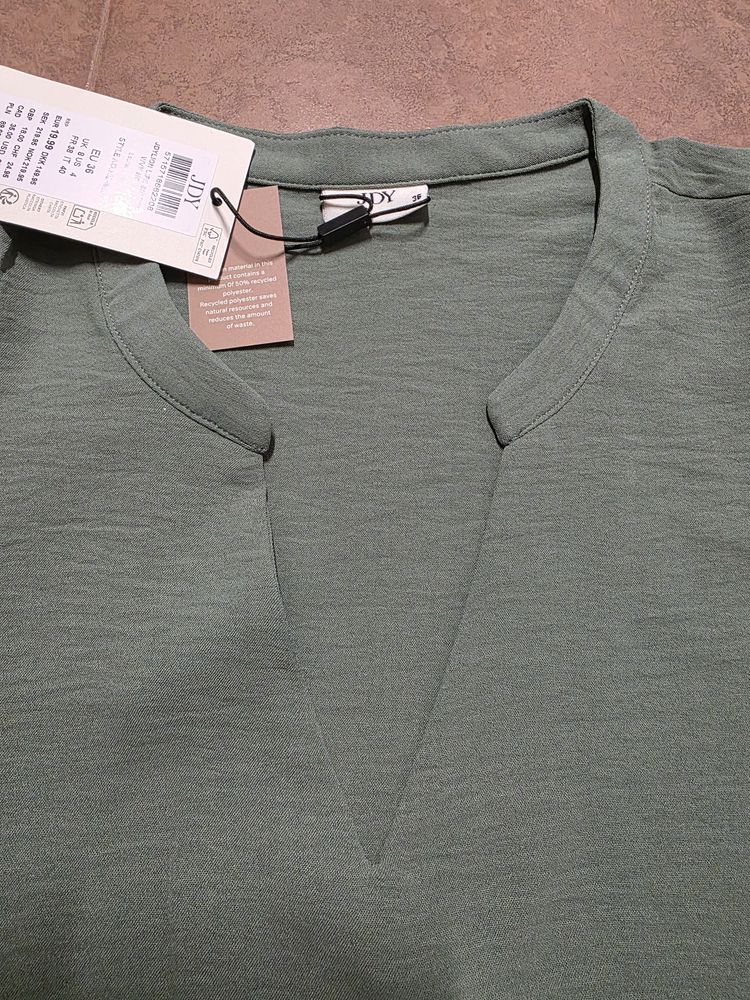 Jdy Green V-Neck Top image 2