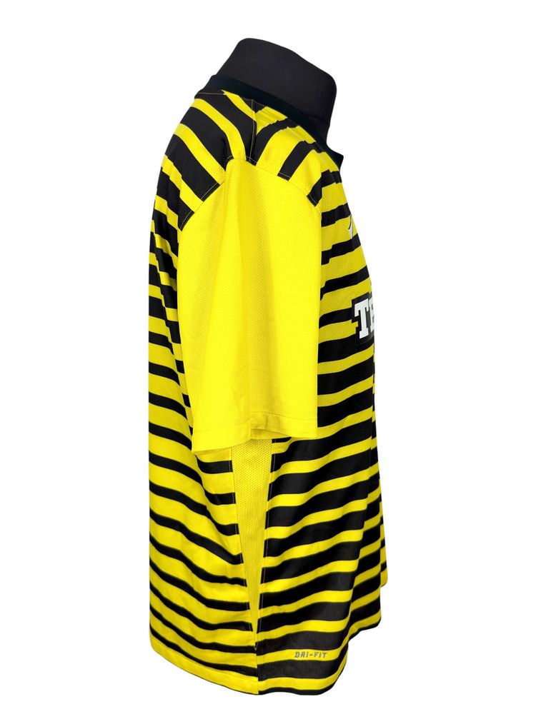2011-12 Celtic Third - Size XL image 4