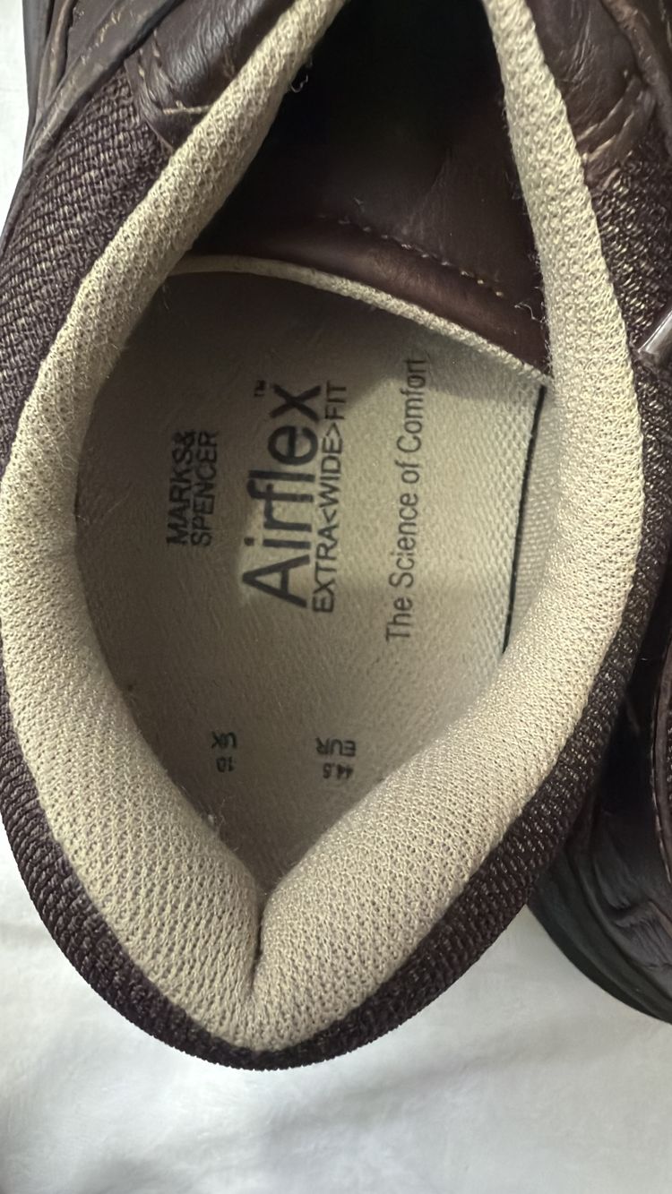 Marks & Spencer Airflex Wide Fit Leather Comfort Shoes imagen 5