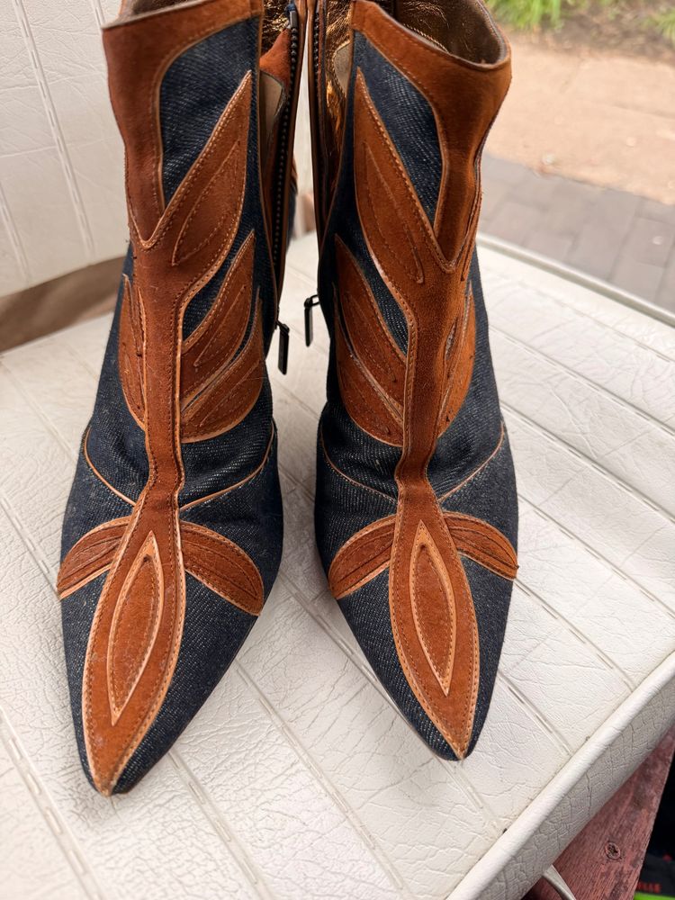 Dolce & Gabbana Brown And Black Pointed Toe Boots image 1