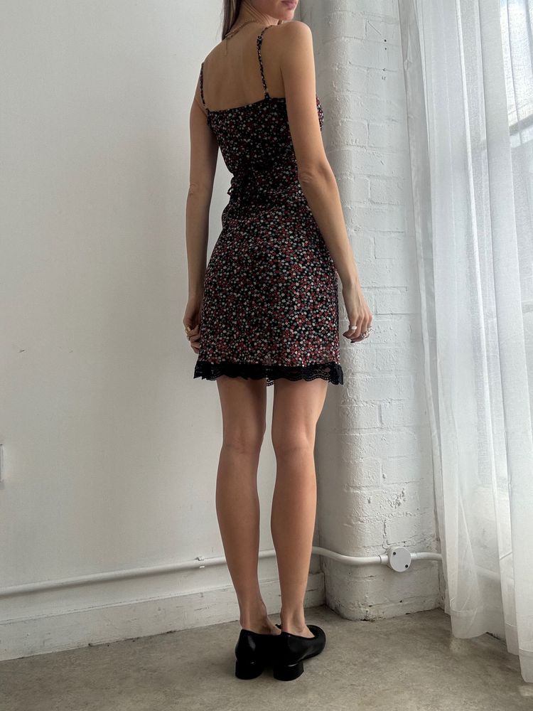 Immagine di Black Floral Slip Dress 2