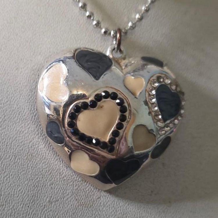Heart Pendant Necklace image 8