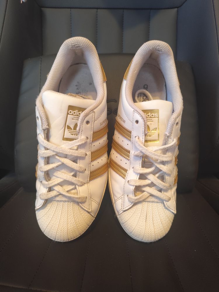 Adidas Superstar Sneakers