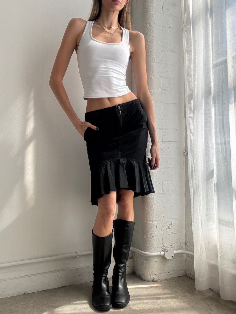 Black Skirt With Ruffle Hem