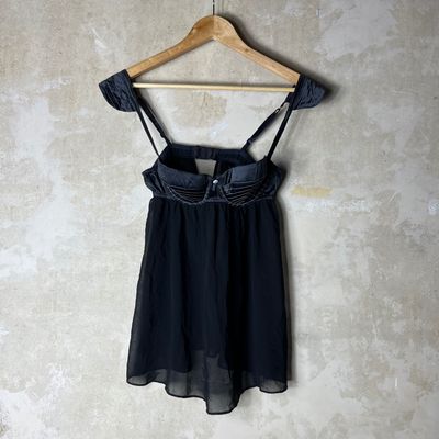 Black Sleeveless top With Structured Bust