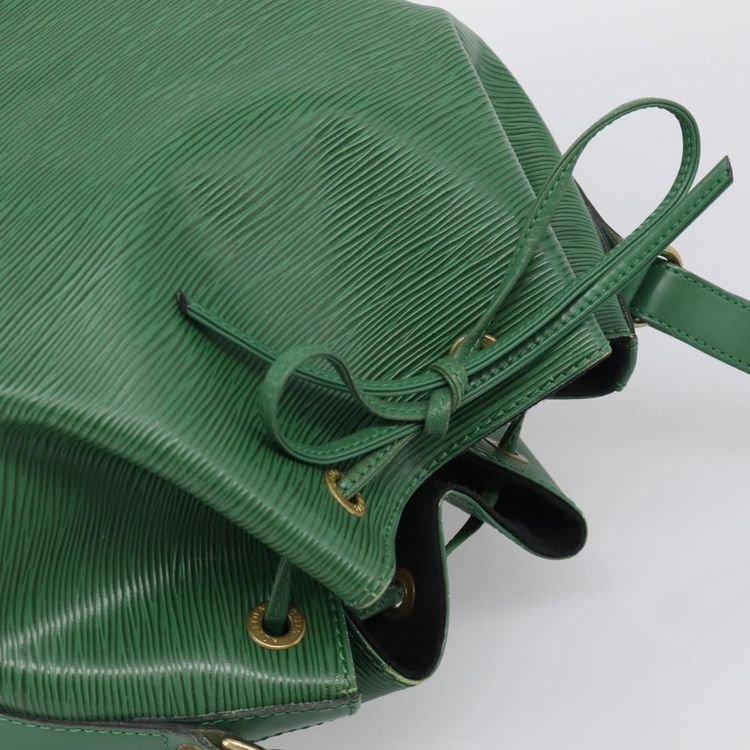 LOUIS VUITTON Epi Petit Noe Shoulder Bag Green M44104 LV Auth 210783V - Jerrillo image 6