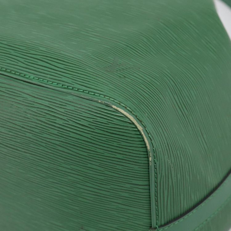 LOUIS VUITTON Epi Petit Noe Shoulder Bag Green M44104 LV Auth 210783V - Jerrillo image 10
