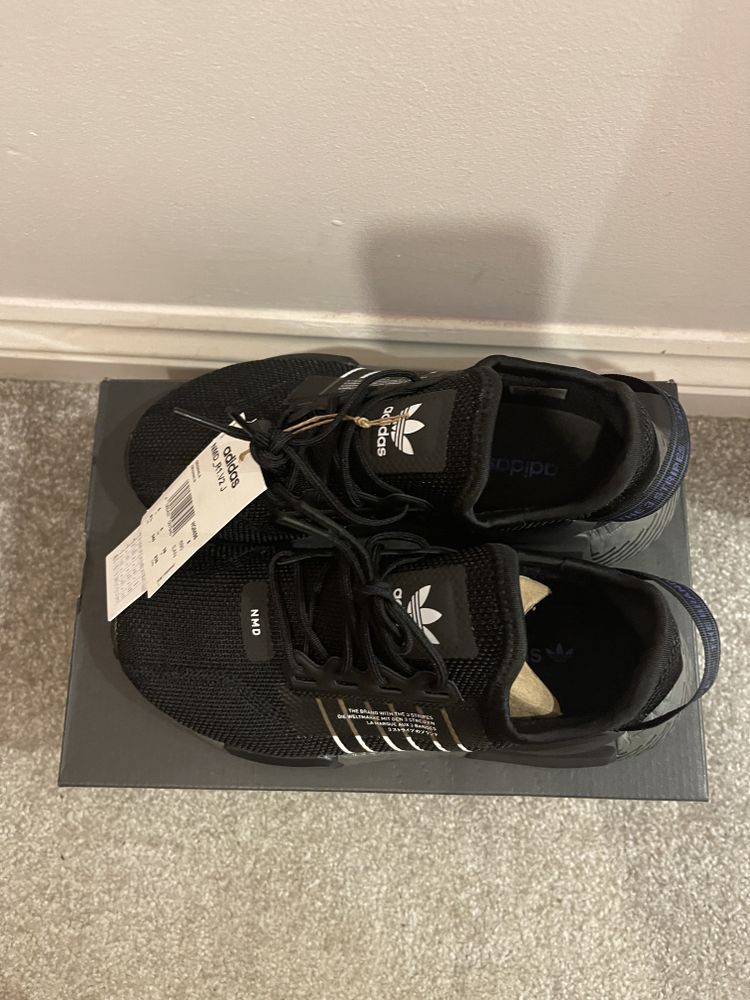 Adidas nmd r1.v2 image 4