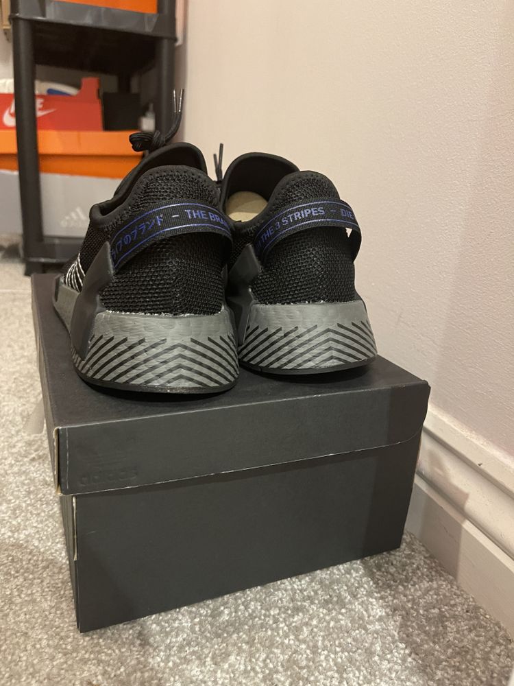 Adidas nmd r1.v2 image 5
