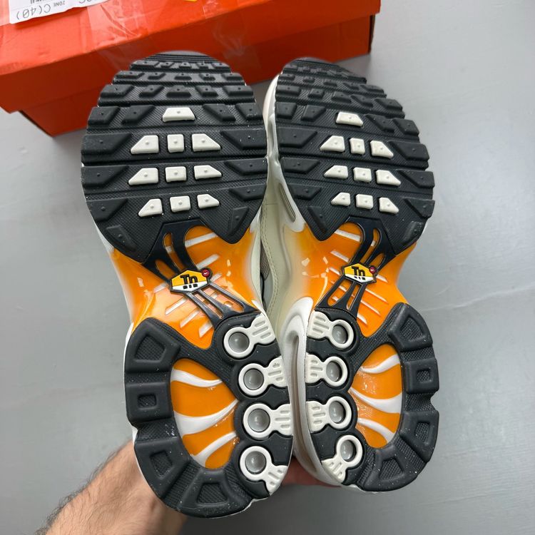 Nike Air Max Plus TN Size UK 5.5 Orange Peel White Grey GS Trainers CD0609-800 image 3