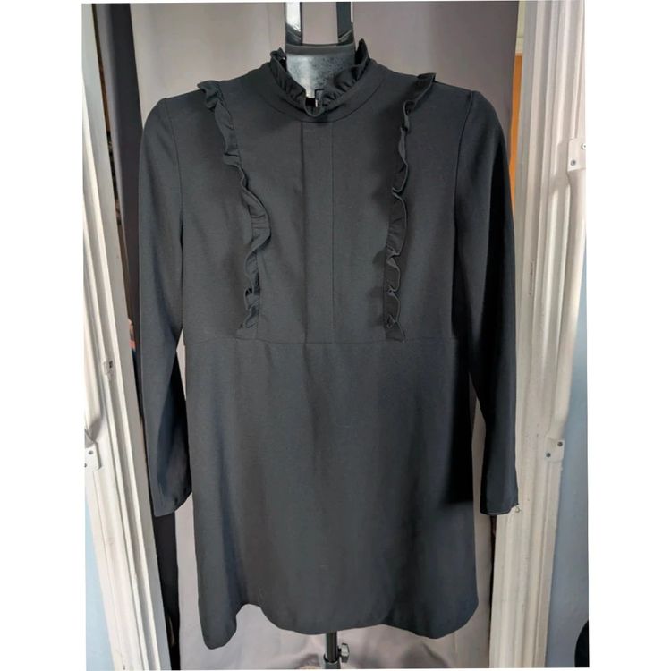 Immagine di Zara Woman Black Ruffle High Neck Gothic Mini Dress 1