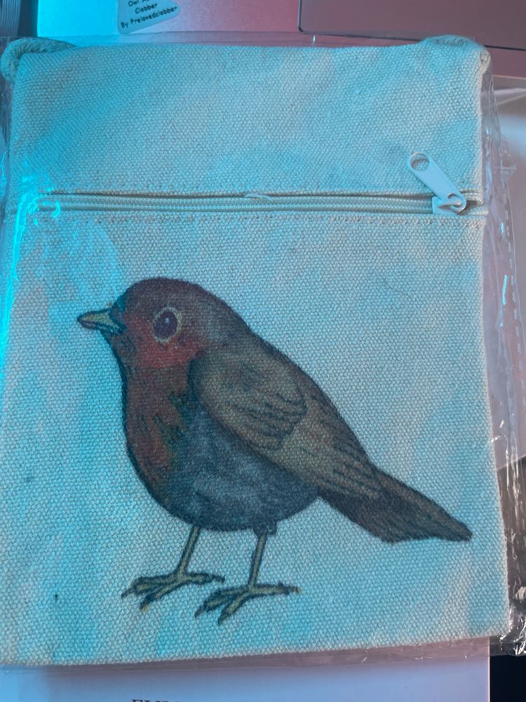 Canvas shoulder bag With Robin on front 