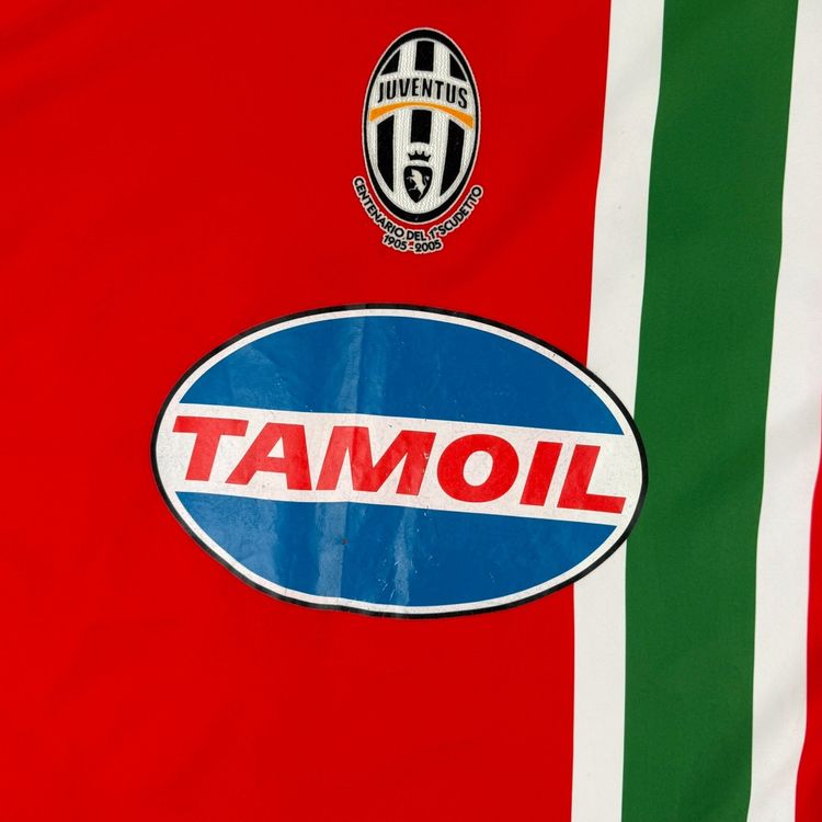 Juventus 2005 Away Shirt (L) image 4