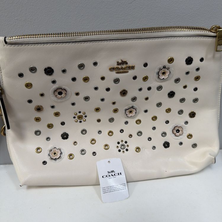 357 Coach Large Charlie leather Pouch clutch/wristlet Ivory Tea Rose Rivets £275 image 1