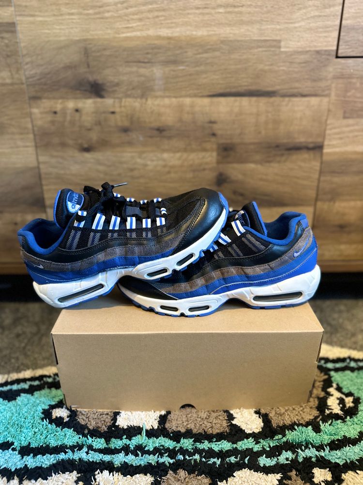 Air max 95 U.K. 8.5 image 2