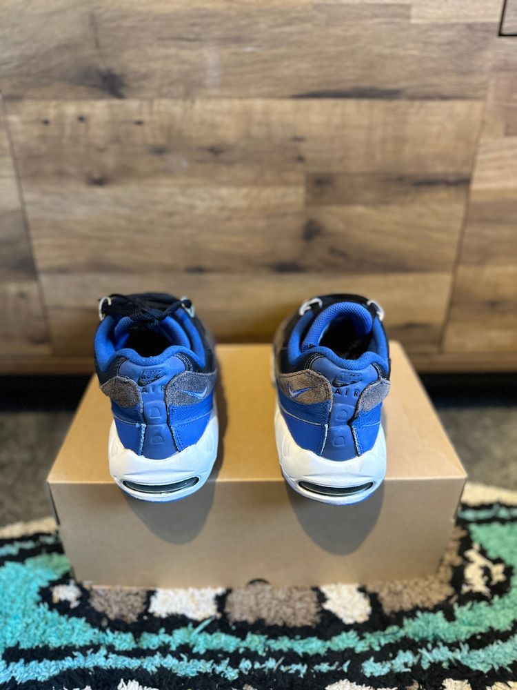 Air max 95 U.K. 8.5 image 6