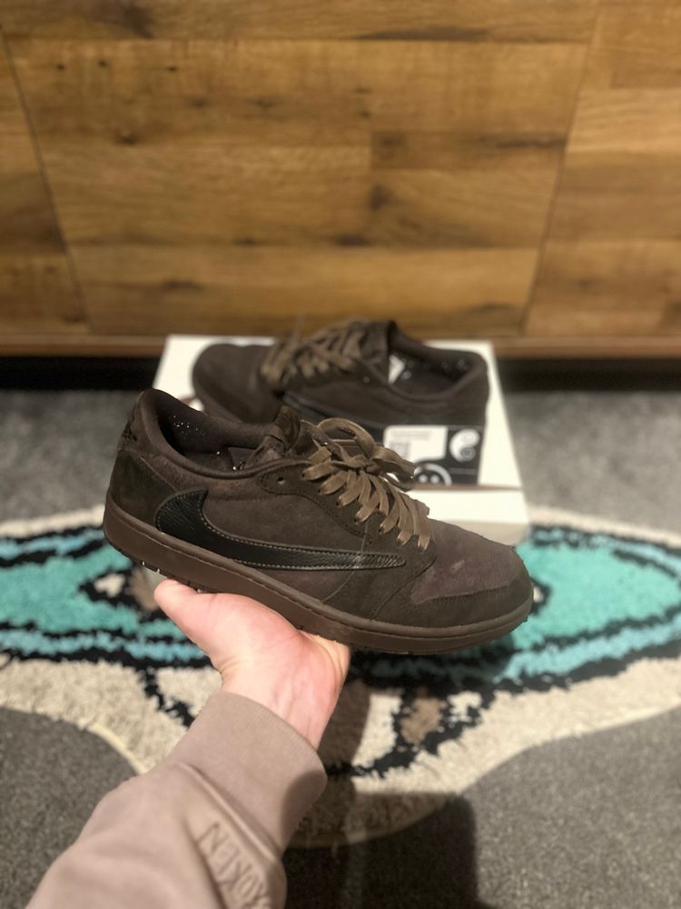 Nike Air Jordan 1 Travis Scott “Velvet Brow ” U.K. 8.5