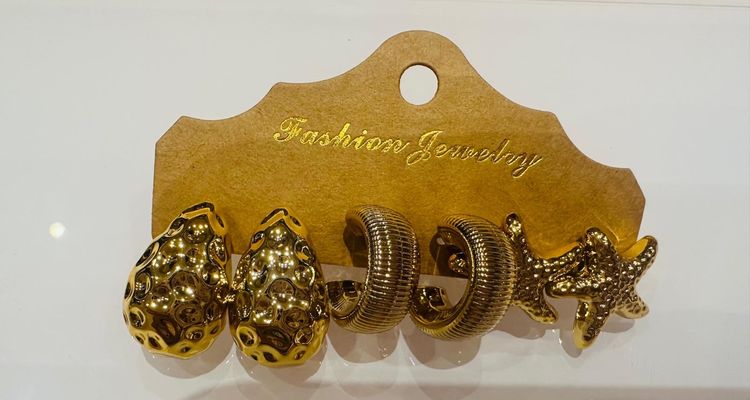 Gold-Tone Fashion Jewelry Earrings Set image 3