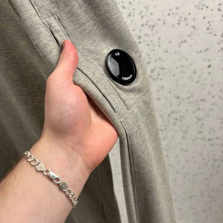 Immagine di CP Company Grey Lightweight Jumper 3