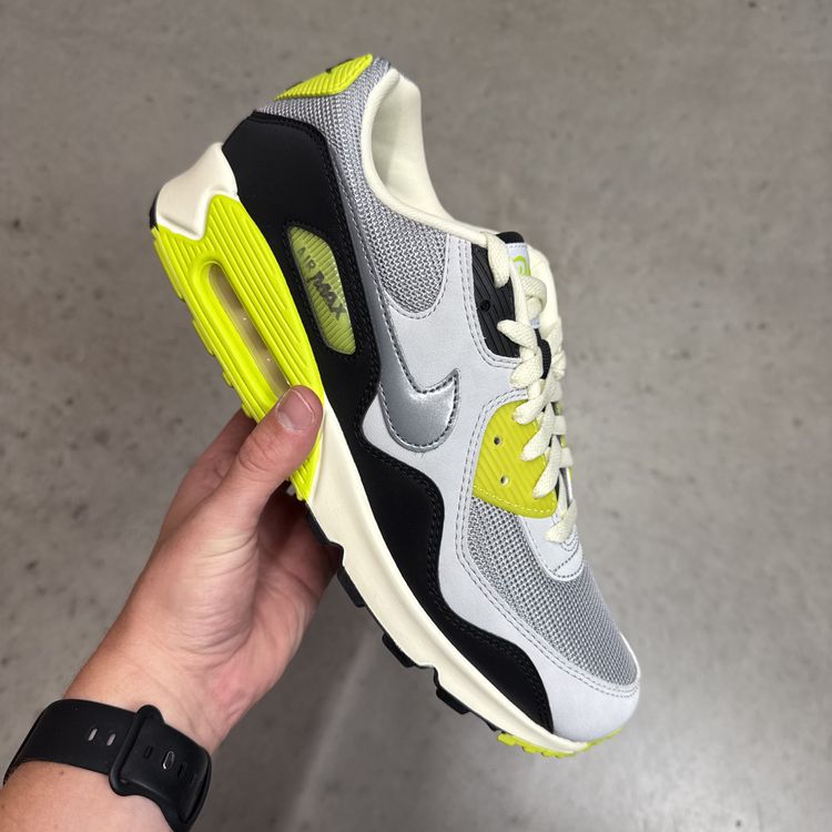 Nike Nike Air Max 90 Patta Waves Volt W/Box product image