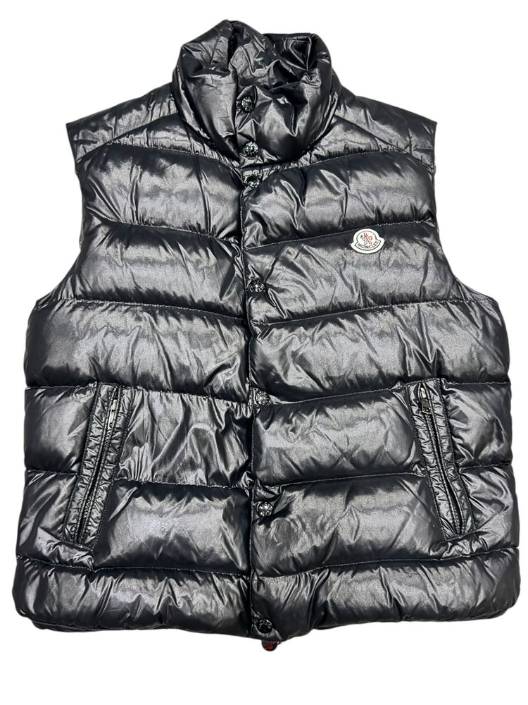 Moncler Black Puffer Gilet Pre-Loved