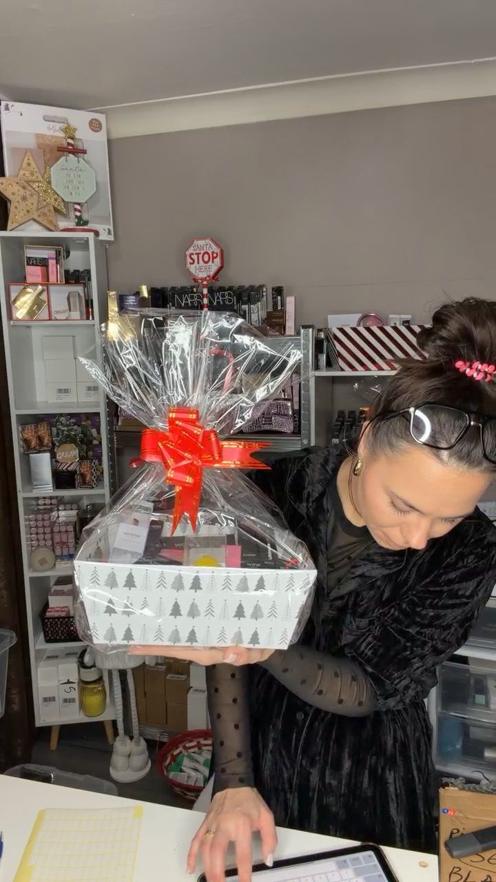 Other Hamper  beauty  product image