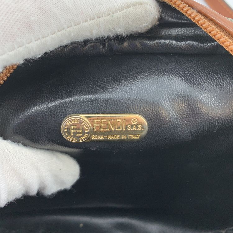 Immagine di Fendi Vintage Cloth Crossbody Bag Zucca Oval 4