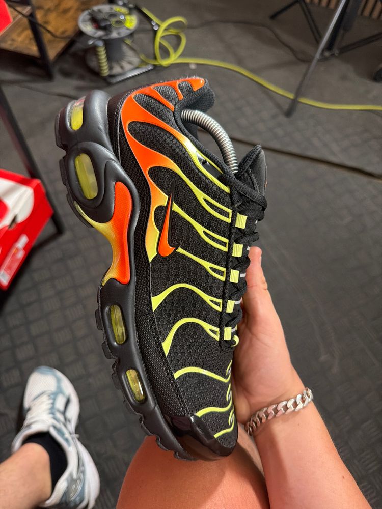 A-32000 -()- Nike Tn Sunrise RRP£175 