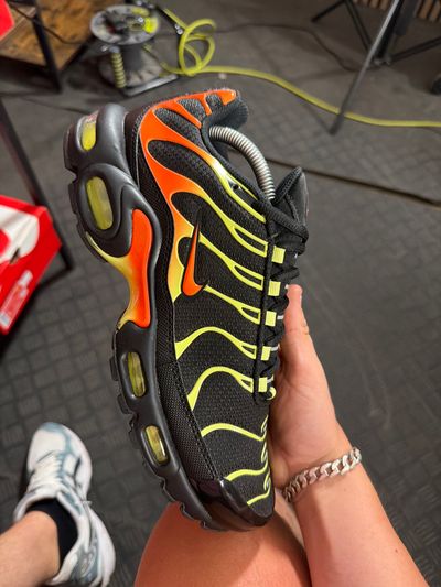 A-32000 -()- Nike Tn Sunrise RRP£175