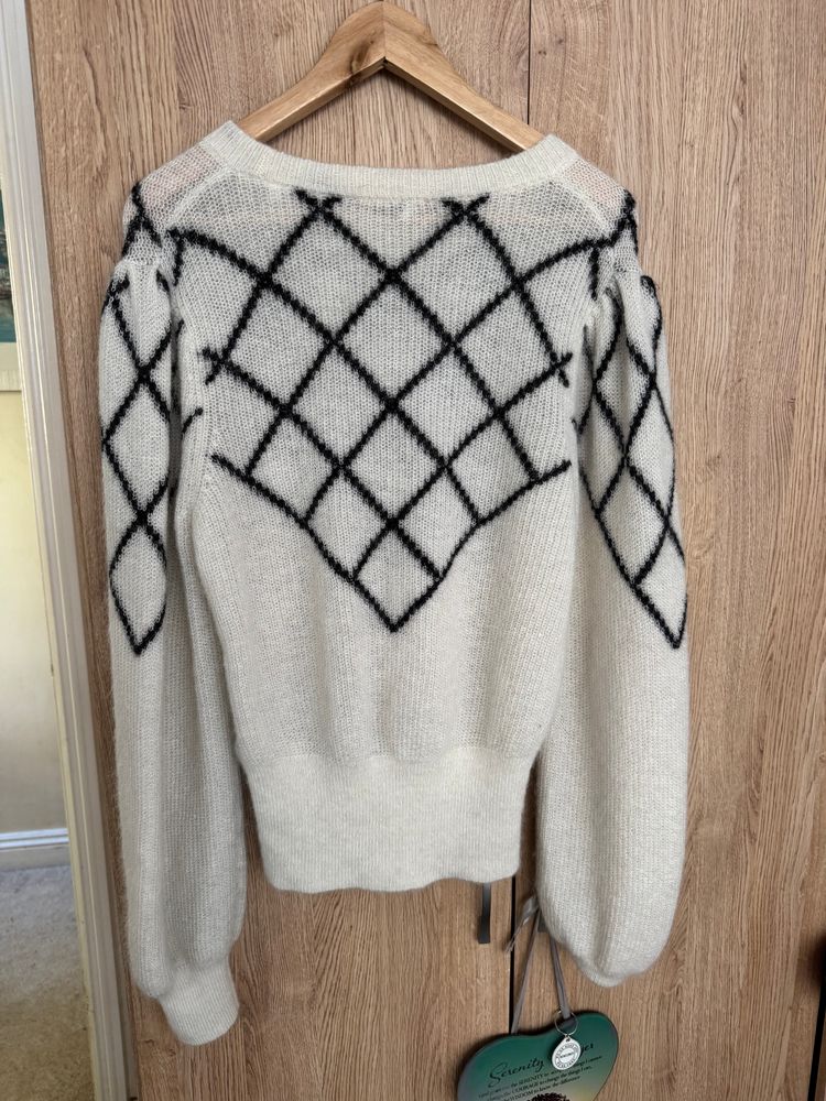 Ladies 7 for all mankind sweater image 2
