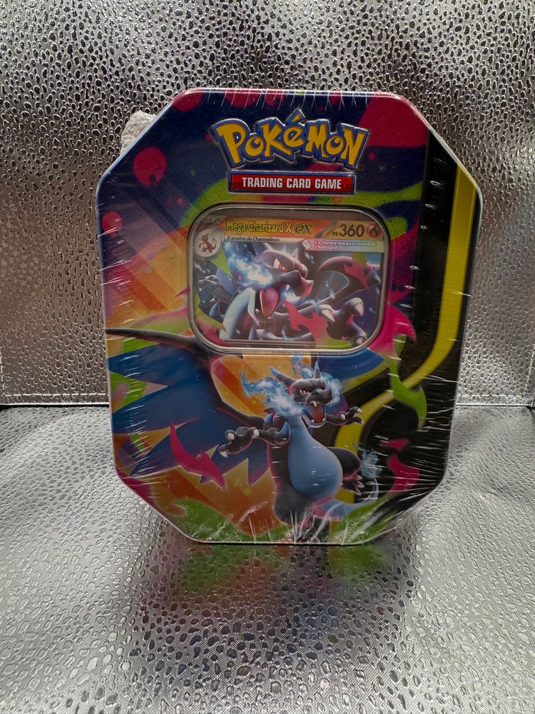 Pokemon charizard x tin 