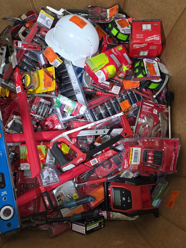 Milwaukee Tool Pallet image 2