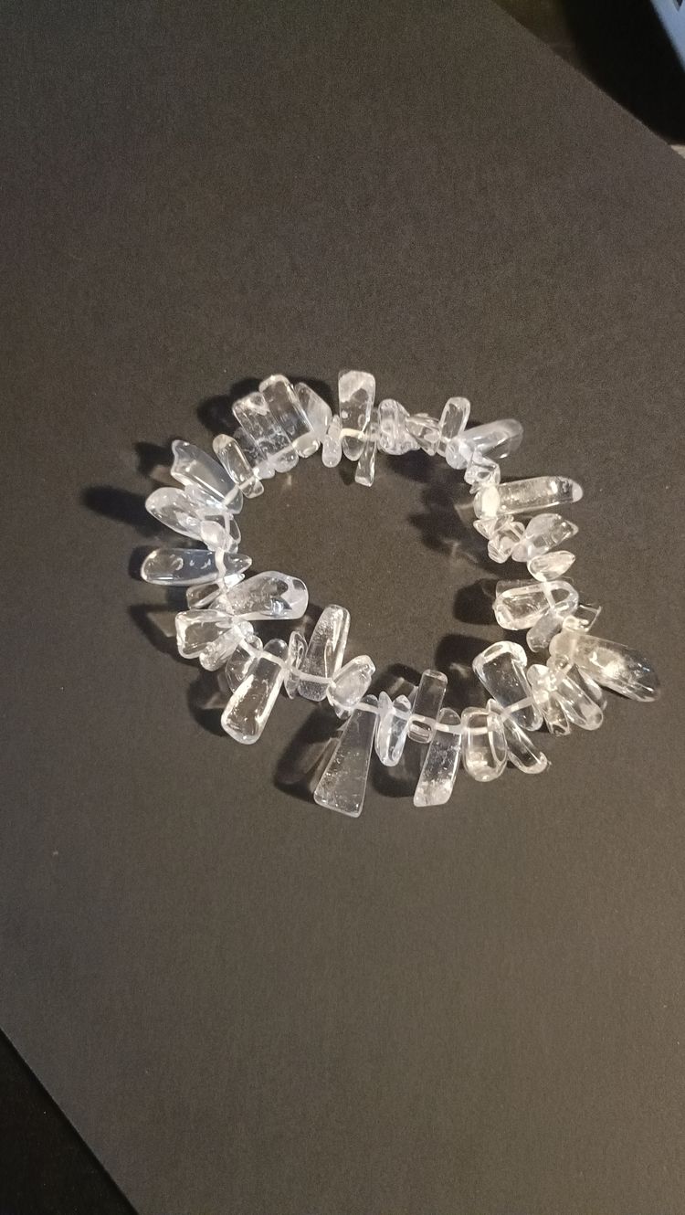 Clear Crystal Chip Bracelet With Black Pouch 5
