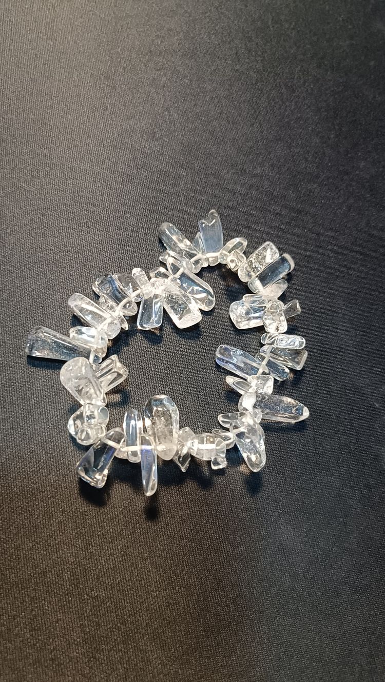 Clear Crystal Chip Bracelet With Black Pouch 3