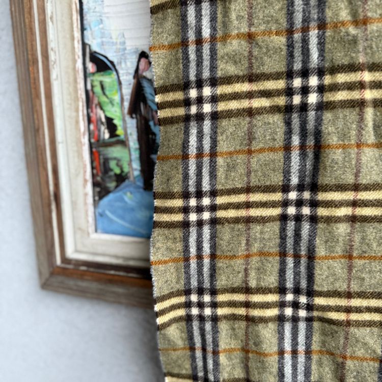 Burberrys Lambswool Scarf image 4