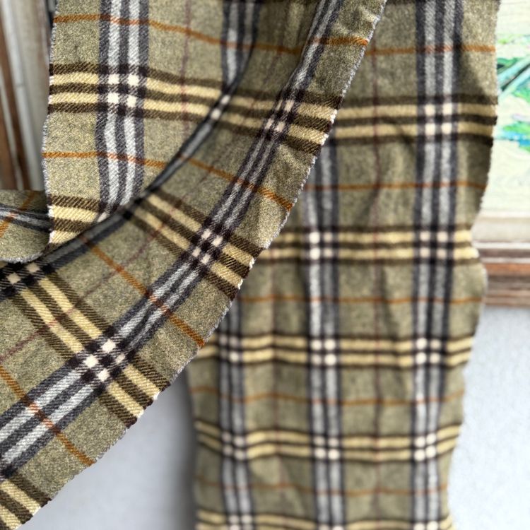 Burberrys Lambswool Scarf image 2