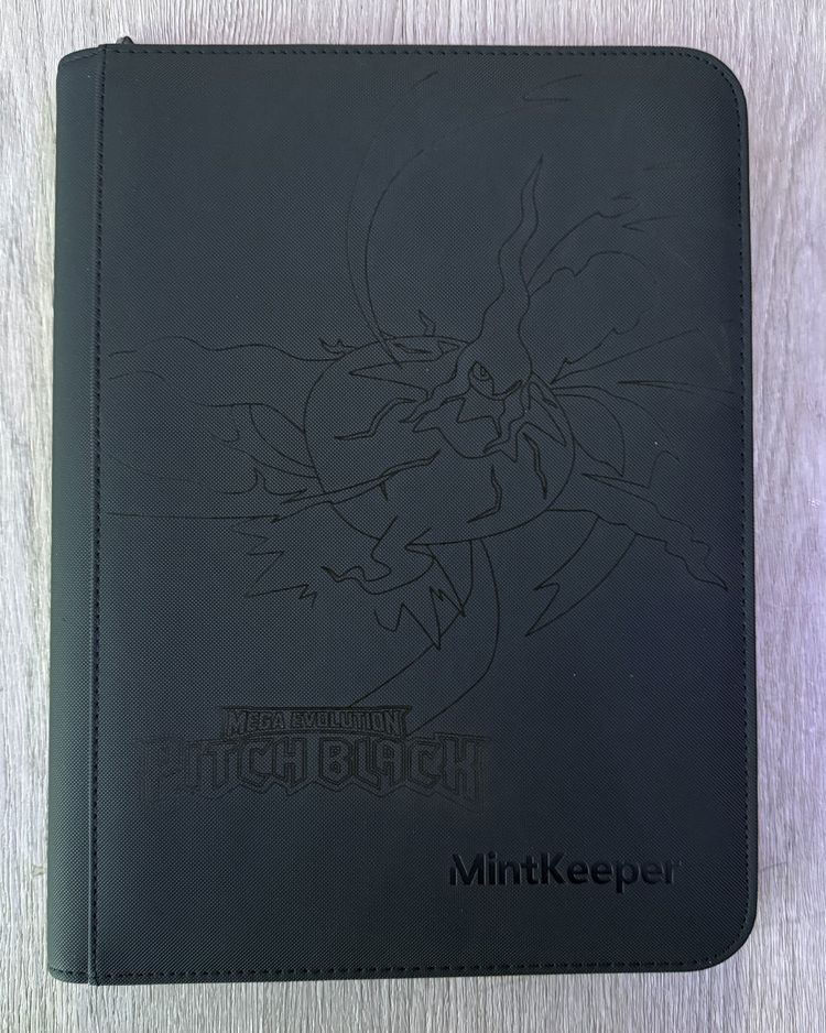 Mintkeeper  Black Card Binder