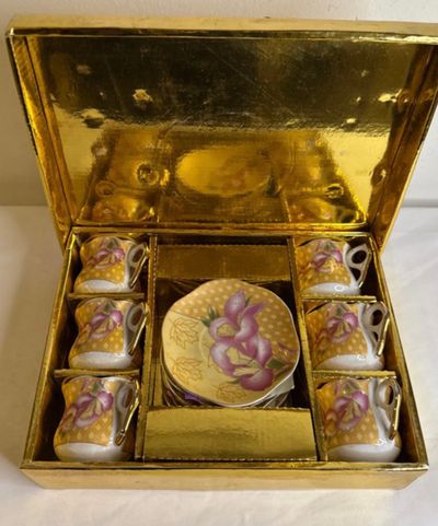 Fine Porcelain Tea Cup And Saucer Set