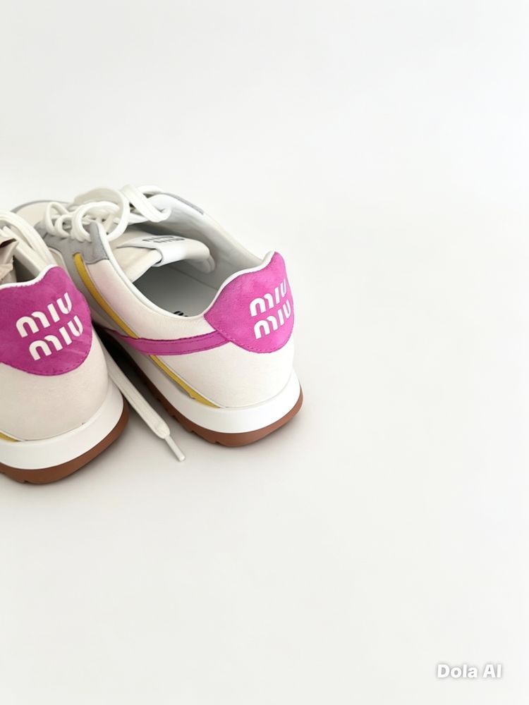 Immagine di Miu Miu Sneakers Authentic 2