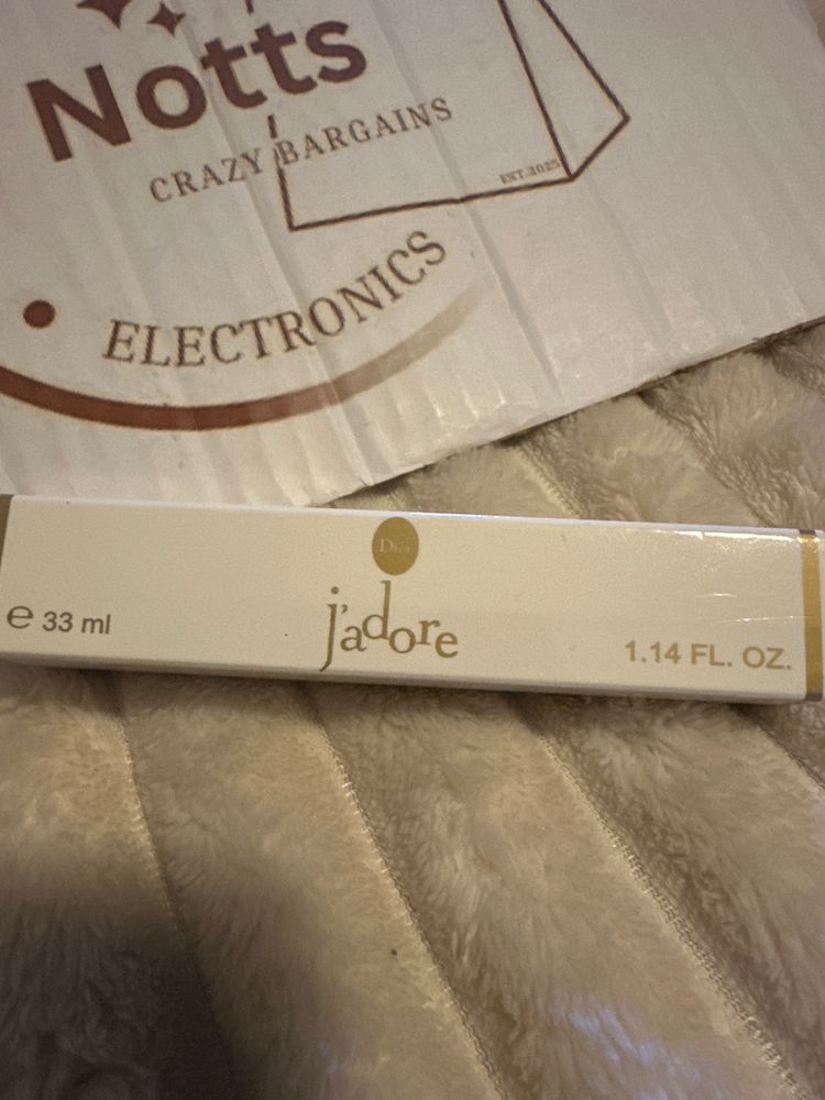 J'Adore Perfume