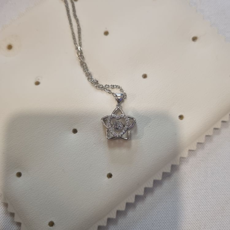 Silver Star Pendant Necklace