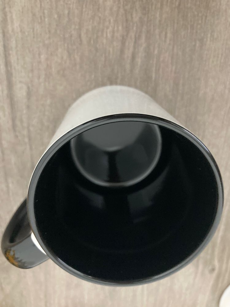 Colour-Handle Ceramic Mug - White Mug with Green or Black Inside, Everyday Tea Cup
