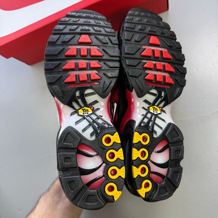 Nike Air Max Plus TN Size UK 7.5 Pure Platinum University Red Men's DM0032-017 obraz 3